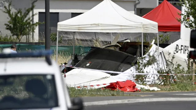 França: Piloto "experiente" e famílias viram avioneta cair. O que se sabe
