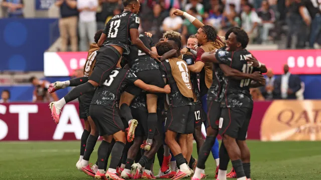Canadá salvo por médio do FC Porto elimina África do Sul rumo aos oitavos