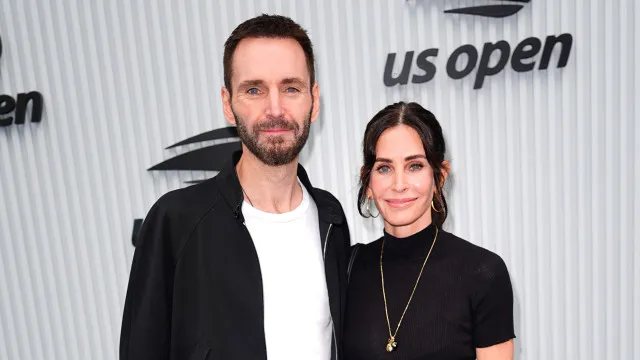 
                    Courteney Cox termina namoro de 10 anos com Johnny McDaid dos Snow Patrol
                