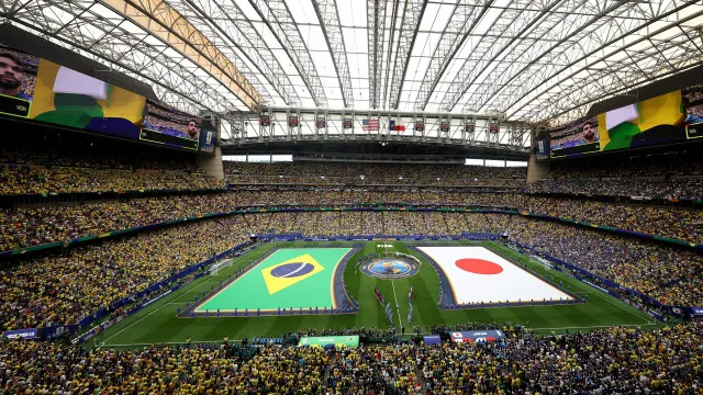 
                    EM DIRETO: Está dado o pontapé de saída no Brasil-Japão
                