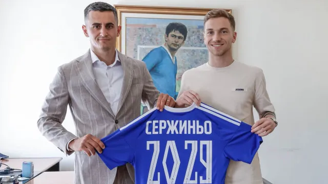 
                    Oficial: Serginho deixa Santa Clara e ruma ao Levski de Sófia
                