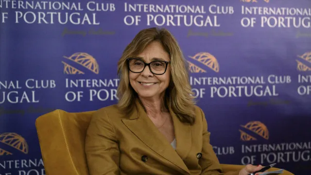 
                    Ministra da Saúde apela para dádivas de sangue: 