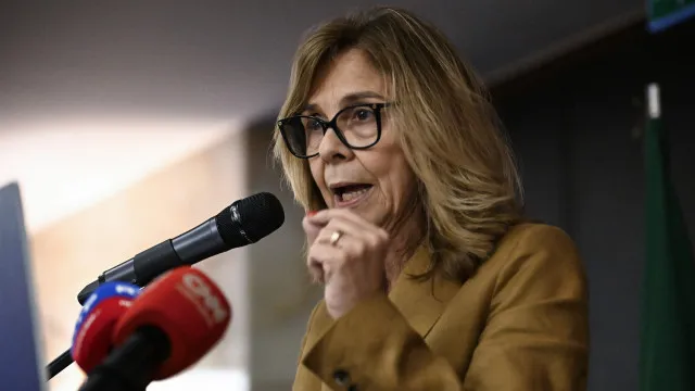 
                    Governo pretende avançar com 