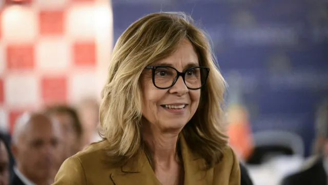 
                    Governo vai corrigir despacho que visa médicos das unidades de AVC
                
