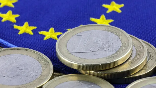 
                    Combustíveis desaceleram e taxa de inflação da zona euro abranda 
                