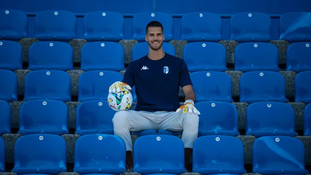 Oficial: Guarda-redes sérvio Aleksandar Vulic reforça Vizela