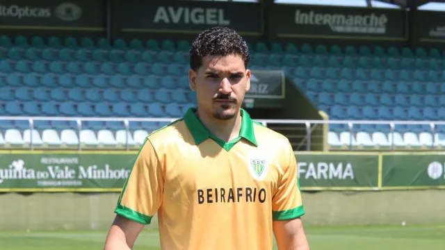 Oficial: Gastón Novero assina pelo Tondela até 2028