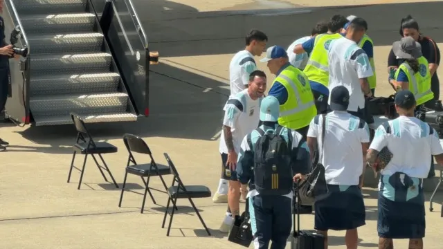 
                    O que deixou Messi a rir em pleno controlo de segurança nos EUA? 
                