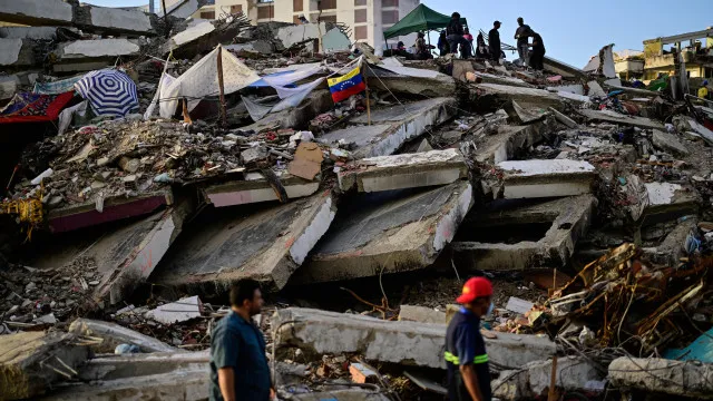 
                    Número de portugueses mortos nos sismos na Venezuela sobe para 79
                
