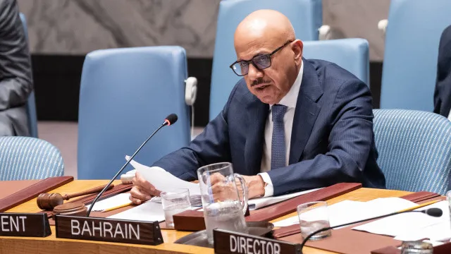 
                    Bahrein exige na ONU que Teerão cesse imediatamente ataques
                