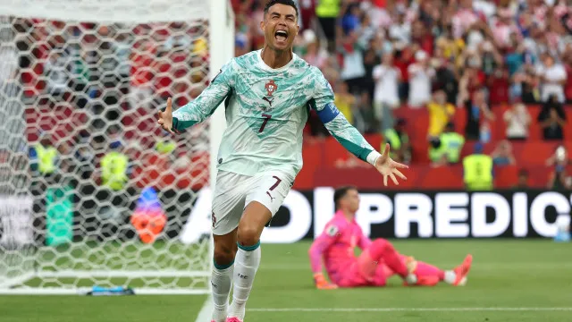 
                    Cristiano Ronaldo marcou ao nono jogo a eliminar e regressa ao top 10
                