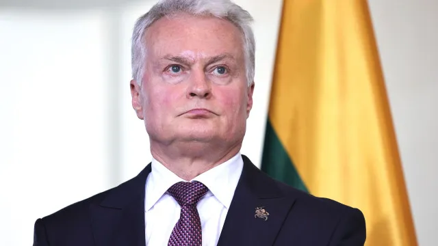 Presidente da Lituânia admite receber armas nucleares