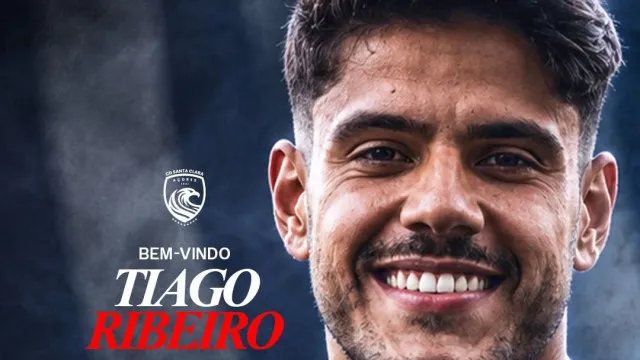 Oficial: Santa Clara contrata mÃ©dio Tiago Ribeiro ao Feirense