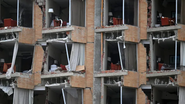 
                    Número de mortos nos sismos na Venezuela sobe para 2.954
                