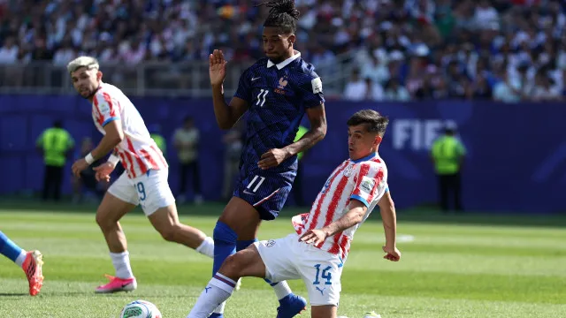 
                    EM DIRETO: Paraguai-França no intervalo... e ainda sem golos
                