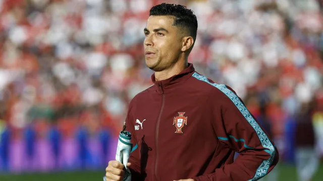 
                    Cassano sem papas na língua. Rebaixa CR7 e diz que Mourinho já 
