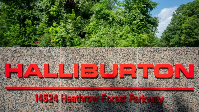 Iraque faz acordo com Halliburton para gestão de dois campos petrolíferos