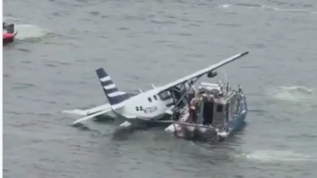 
                    Aeronave caiu em rio de Nova Iorque com 8 pessoas a bordo
                