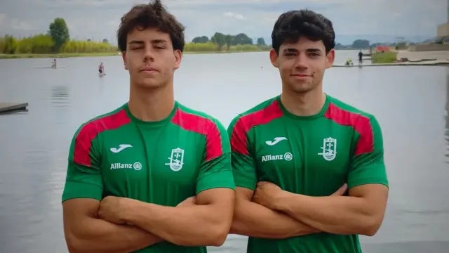 AntÃ³nio JosÃ© Seguro felicita canoÃstas campeÃµes do Mundo jÃºnior em K2 500