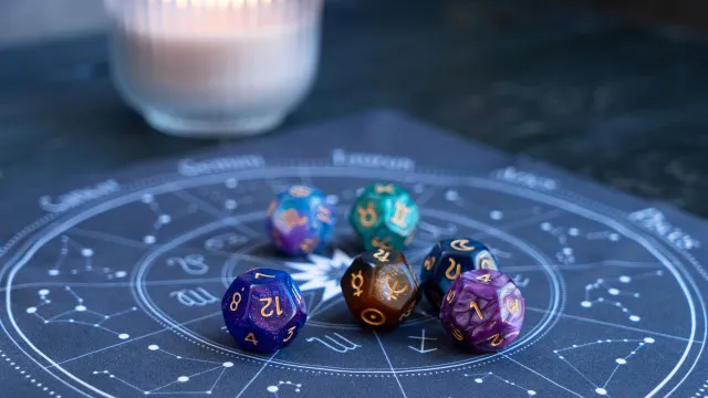 
                    Marque já na agenda! Os dias de (muita) sorte para cada signo em julho
                