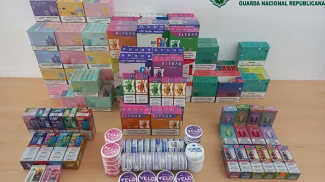 GNR apreende mais de 800 vapes e 860 bolsas de nicotina em Albufeira