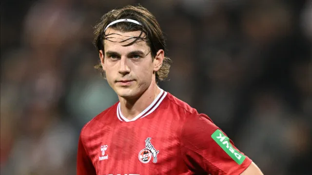 Kaminski já chegou a Lisboa para reforçar o Benfica