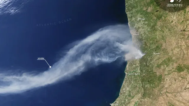 
                    Fumo resultante do incêndio de Vouzela visto a partir do Espaço
                