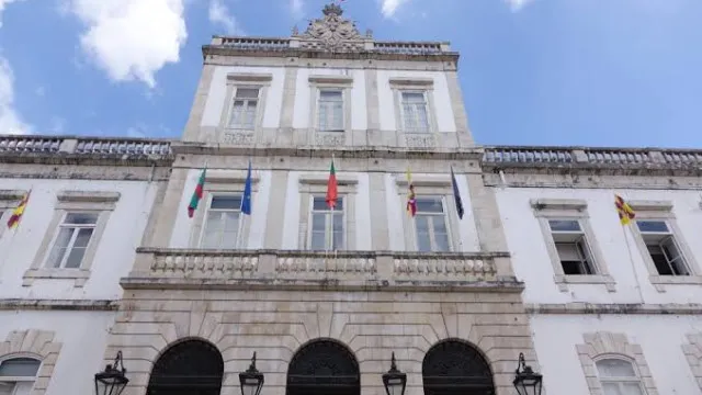 FuncionÃ¡rio da CÃ¢mara de Coimbra suspenso por 180 dias por assÃ©dio sexual