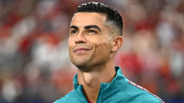 Ã cantora, quase namorou com Ronaldo e hoje nÃ£o poupa elogios: "HerÃ³i"