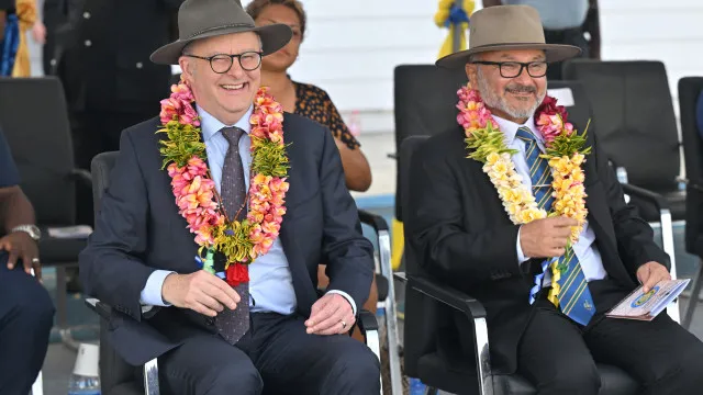 Austrália reforça aproximação às Ilhas Salomão em rivalidade com a China