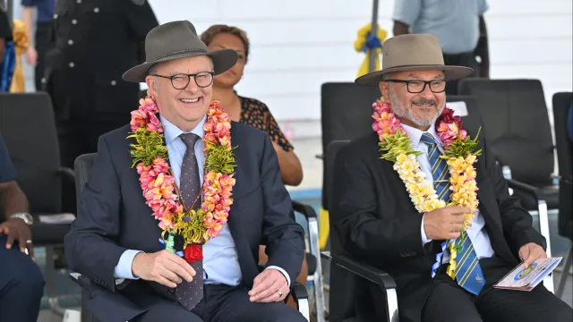 Austrália reforça aproximação às Ilhas Salomão em rivalidade com a China