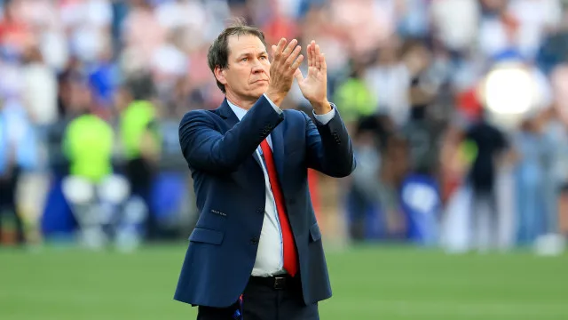 Rudi Garcia diz que Bélgica ficou "indiferente" à titularidade de Balogun