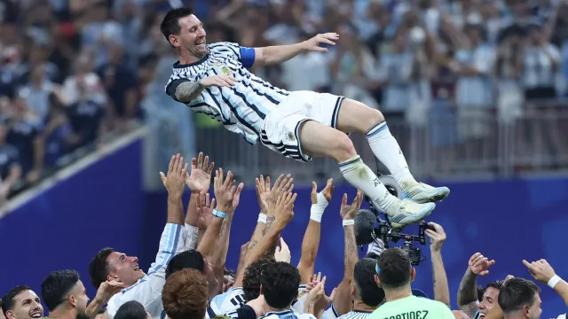 Para a história. Messi chega aos 21 golos e nove jogos seguidos a marcar