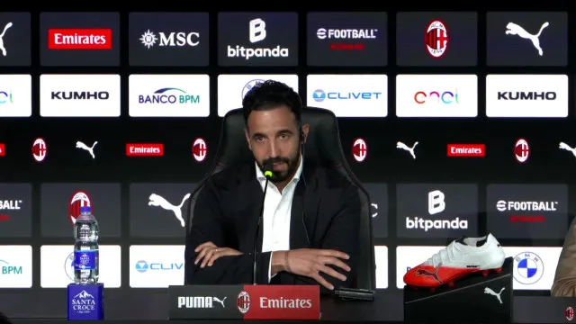 
                    Ruben Amorim arrancou apresentação no AC Milan com pedido de desculpas
                