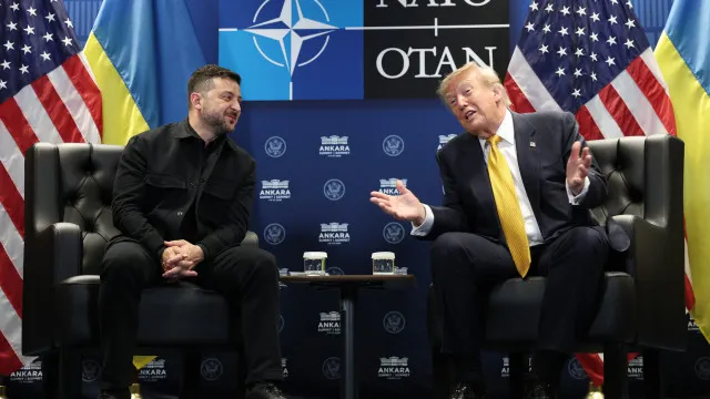 
                    Trump confunde Zelensky com Putin (de novo) e Irão... com Japão. Veja
                