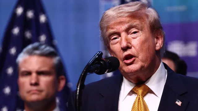 
                    Trump ameaça Irão com ataques 