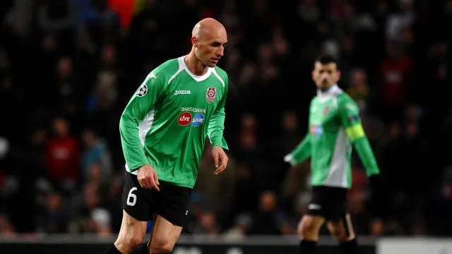 Ex-futebolista romeno Gabriel Muresan morre afogado aos 44 anos