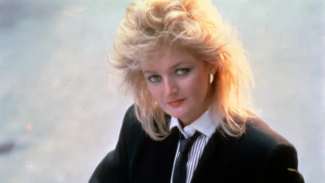 
                    Bonnie Tyler bateu barreiras das plataformas com êxito de 1983
                