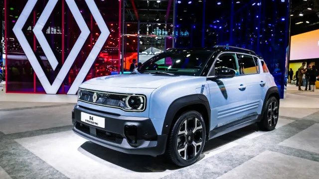 Estes elÃ©tricos da Renault sÃ£o compactos, mas dÃ£o mais lucro