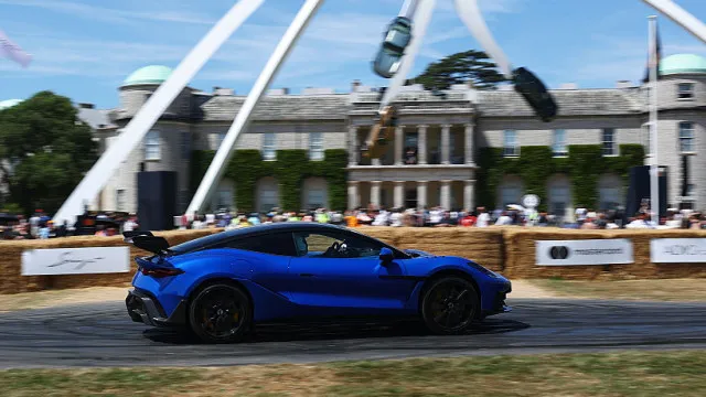 Supercarro chinÃªs nÃ£o se contenta com 1.604 cv e terÃ¡ versÃ£o de 2.000 cv