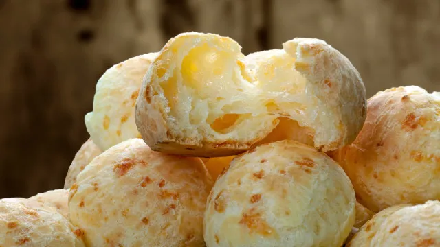 PÃ£o de queijo com batata-doce. O snack que nÃ£o sabia que precisava