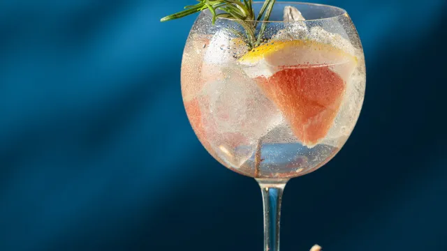 
                    Fim de semana: Ir à feira medieval, beber gin ou apreciar um gaspacho?
                