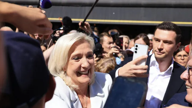 Sondagens apontam para vitÃ³ria de Le Pen nas presidenciais francesas