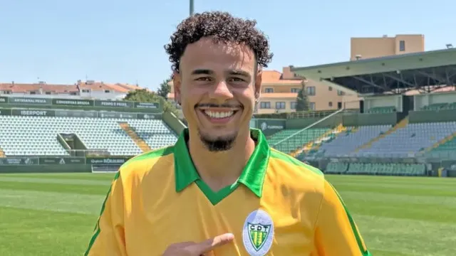 Oficial: Ponta de lança João Lima assina pelo Tondela até 2028