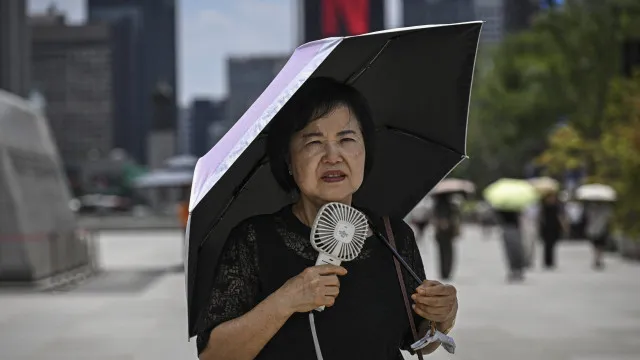 
                    Coreia do Sul emite alerta de calor extremo pela primeira vez
                