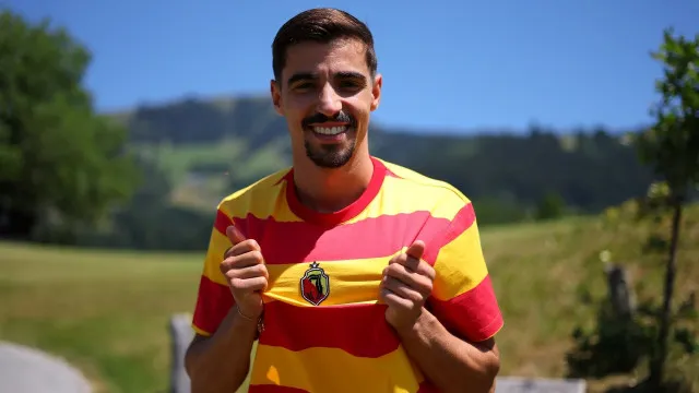 
                    Oficial: Rodrigo Conceição deixa Tondela rumo à Polónia
                