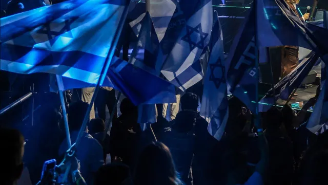 
                    Israel marca eleições legislativas para 27 de outubro
                