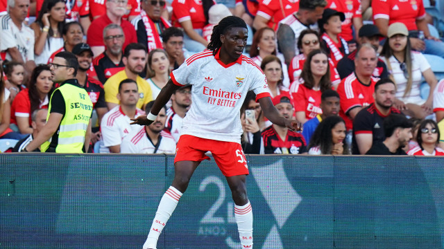 Benfica confirma lesão grave de Jaden Umeh após particular no Algarve