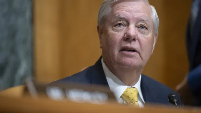 
                    Relatório preliminar revela causa de morte de Lindsey Graham
                