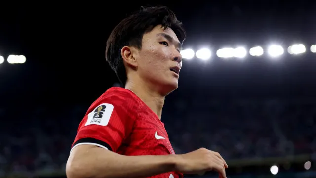 
                    Acordo à vista. Hwang In-beom tem 'um pé' no FC Porto
                